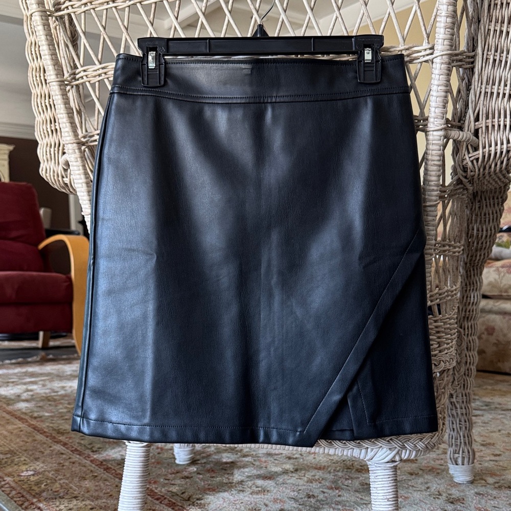 Elegant Black imitation Leather Skirt